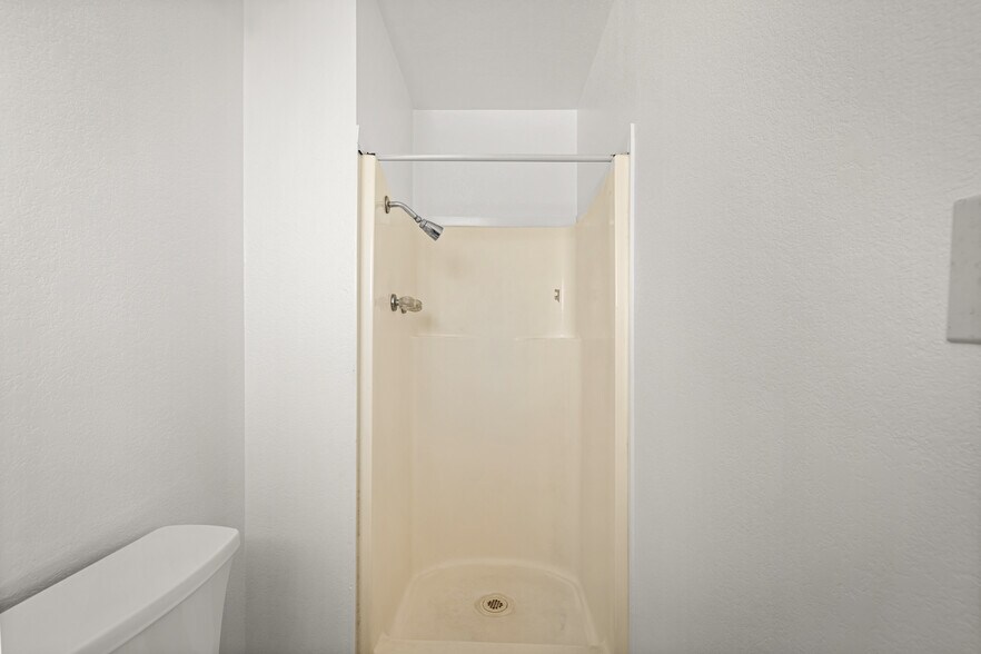 More Photos Of 611 Hendley St, Santa Rosa Apartments For Sale
