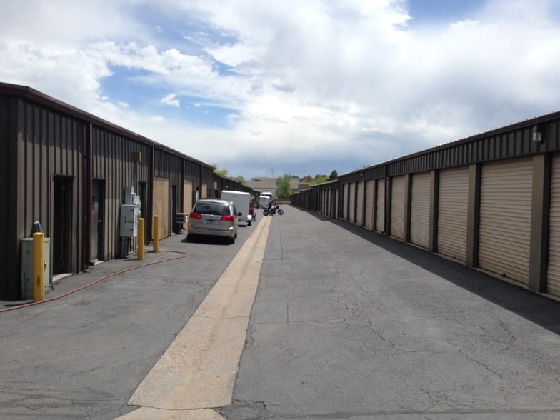 More Photos Of 9910-9940 E Costilla Ave, Englewood Self Storage For Lease