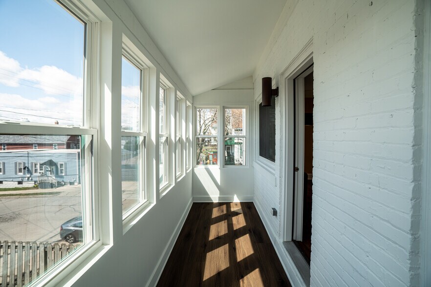 More Photos Of 3701 E Layton Ave, Cudahy Storefront Retail Residential For Sale