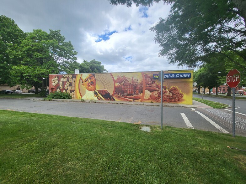 More Photos Of 2180 Main St, Springfield Storefront For Sale