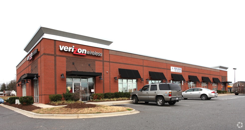 Primary Photo Of 252 Turnersburg Hwy, Statesville Freestanding For Lease