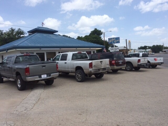 Primary Photo Of 1619 Main St, Junction Restaurant For Sale