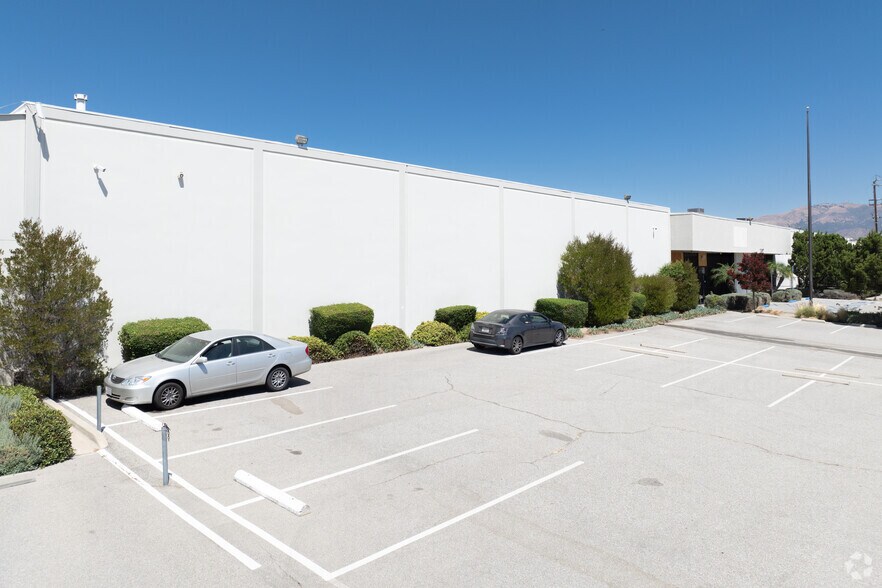 More Photos Of 9505-9541 Mason Ave, Chatsworth Manufacturing For Lease