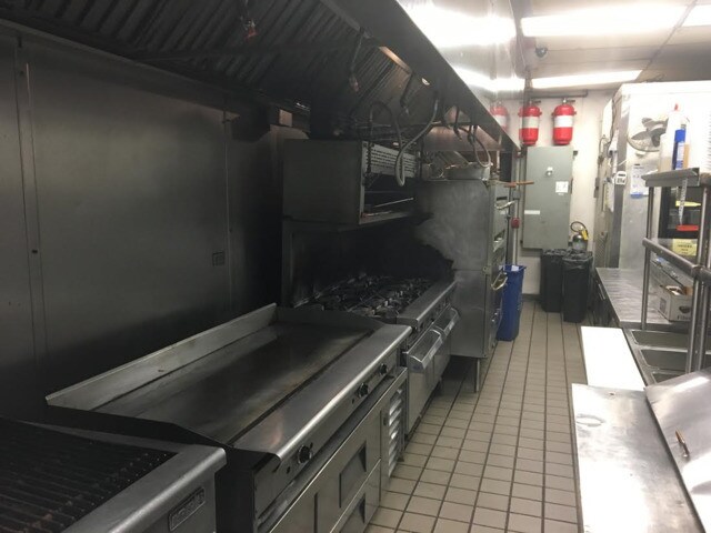 More Photos Of 1401 W Devon Ave, Chicago Restaurant For Lease