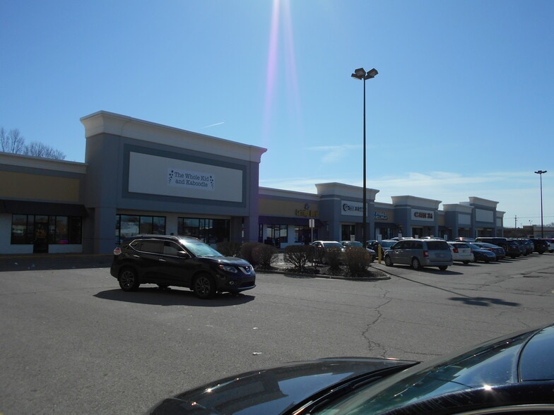 More Photos Of 2130-2166 E Markland Ave, Kokomo Unknown For Lease