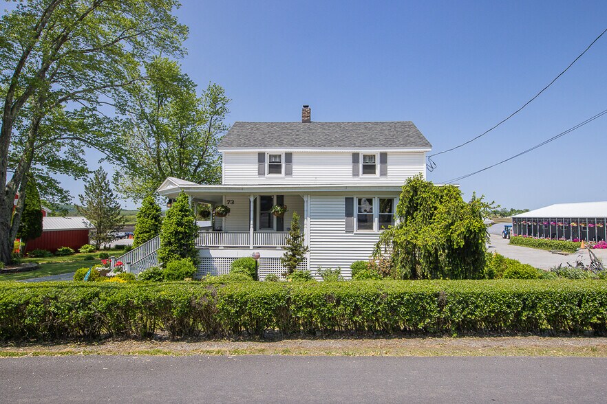 More Photos Of 73 Little York Rd, Warwick Garden Center For Sale