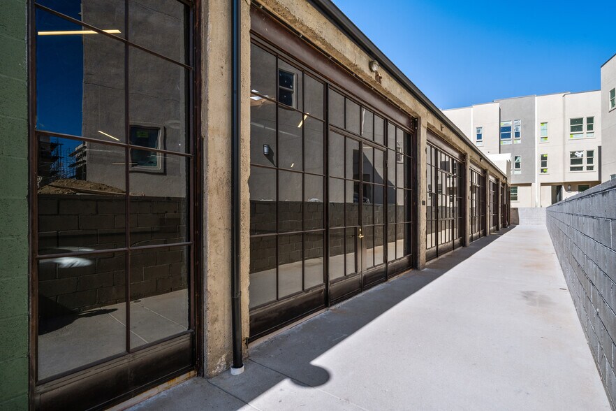 More Photos Of 1801 Blake Ave, Los Angeles Flex For Lease