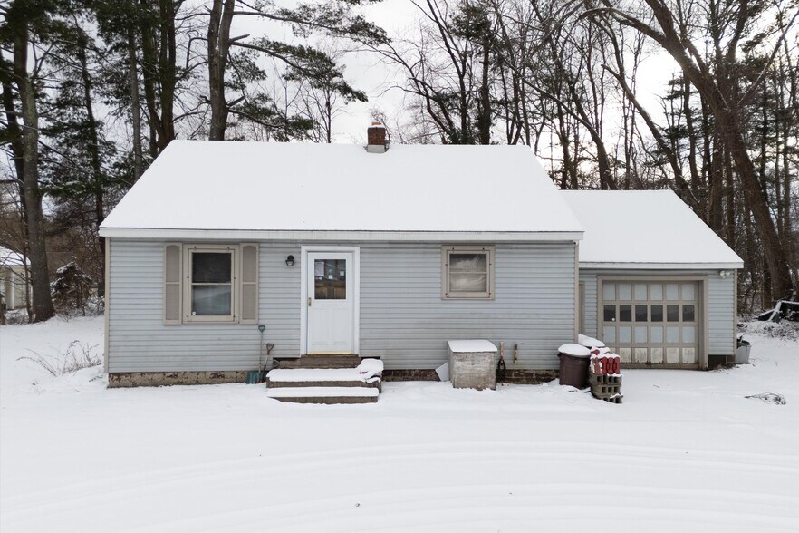 More Photos Of 458 NY-146, Clifton Park General Retail For Sale