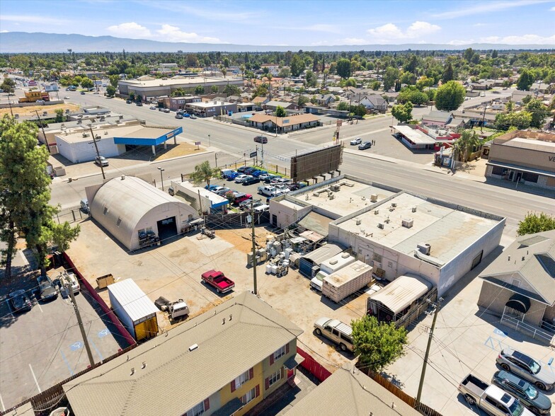 More Photos Of , Bakersfield General Retail For Sale