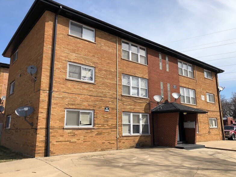 More Photos Of , Chicago Multifamily For Sale