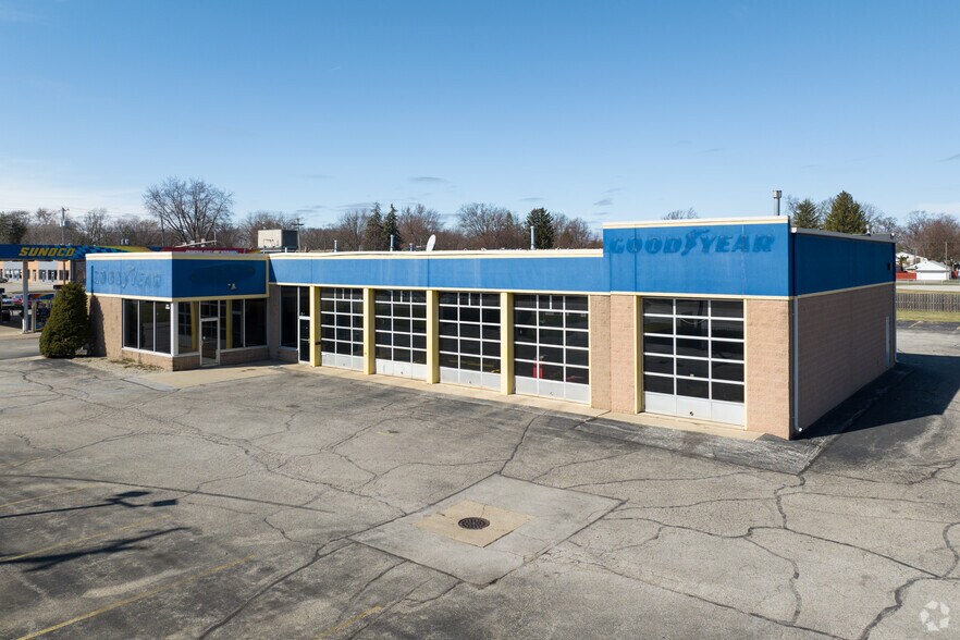 Primary Photo Of 1630 W Alexis Rd, Toledo Auto Repair For Sale