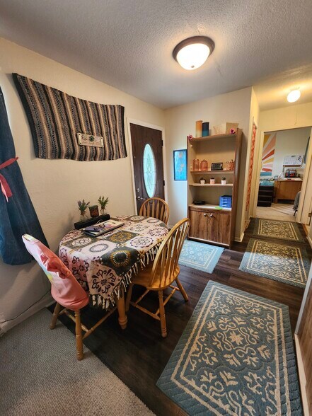 More Photos Of 204 3rd St SW, Rake Apartments For Sale