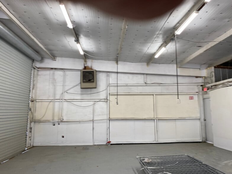More Photos Of 9049 Industrial Blvd NE, Leland Service For Lease