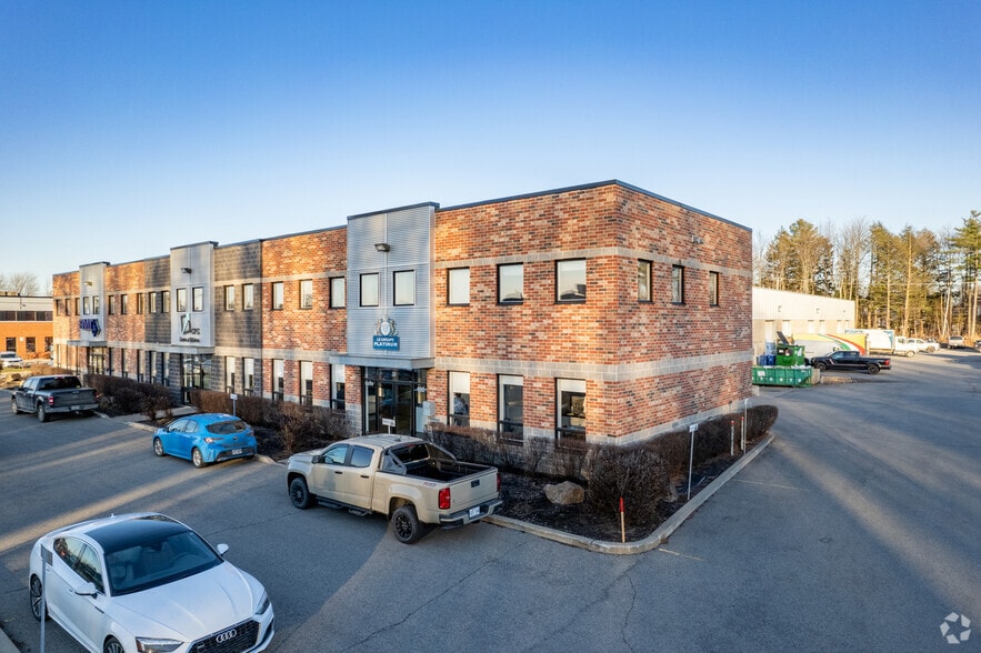 More Photos Of 30 Rue Émilien-Marcoux, Blainville Warehouse For Sale