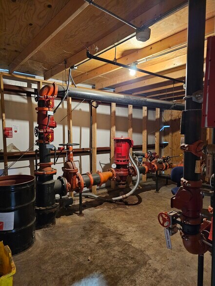 More Photos Of 4400 E New Market Hurlock Rd, Hurlock Warehouse For Lease