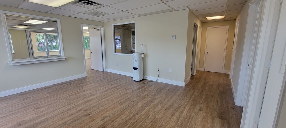 More Photos Of 7901 N Florida Ave, Tampa Unknown For Lease