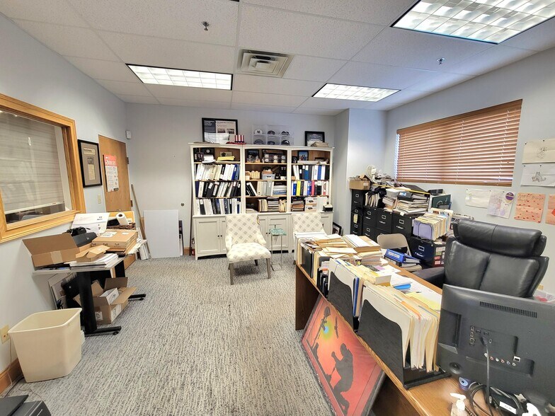 More Photos Of 8365 Wicker Ave, Saint John Department Store For Sale