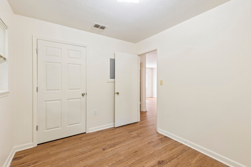 More Photos Of 283 SW Davaca Gln, Lake City Multifamily For Sale