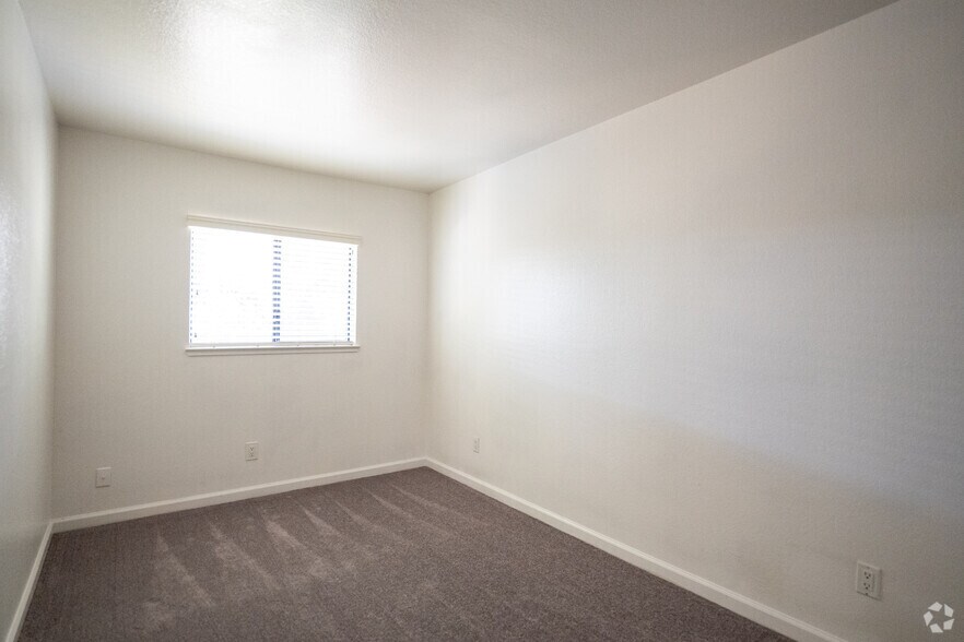 More Photos Of 801 Dutton Ave, Santa Rosa Apartments For Sale