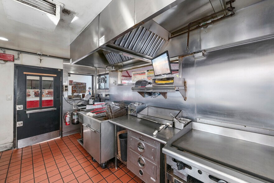 More Photos Of 8213 Broadway, Lemon Grove Fast Food For Sale