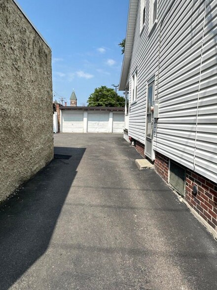 More Photos Of 2303 15th St, Troy Storefront For Sale