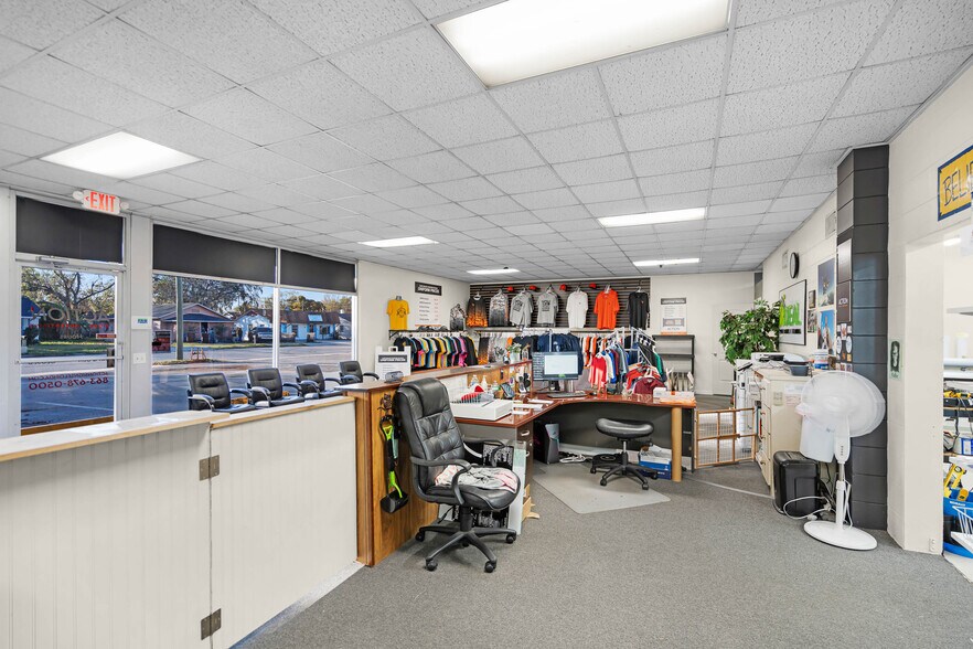 More Photos Of 107 E Polk Ave, Lake Wales General Retail For Sale