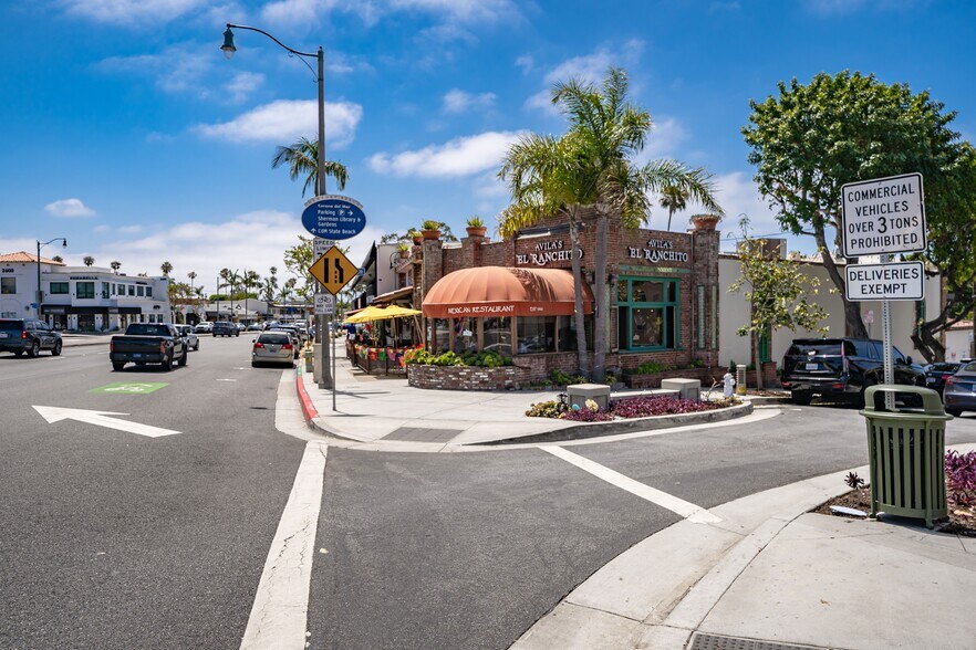 More Photos Of 2515 E Coast Hwy, Corona Del Mar Storefront Retail Office For Sale