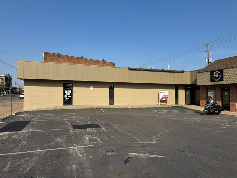 More Photos Of 2007 W Franklin St, Evansville Office For Lease