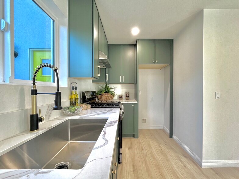 More Photos Of 938 E Sandra Ave, Arcadia Apartments For Sale