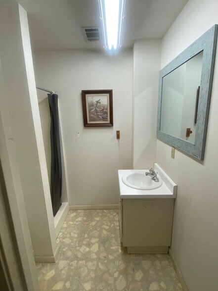 More Photos Of 1178 Hightower Rd, Macon-Bibb Warehouse For Sale