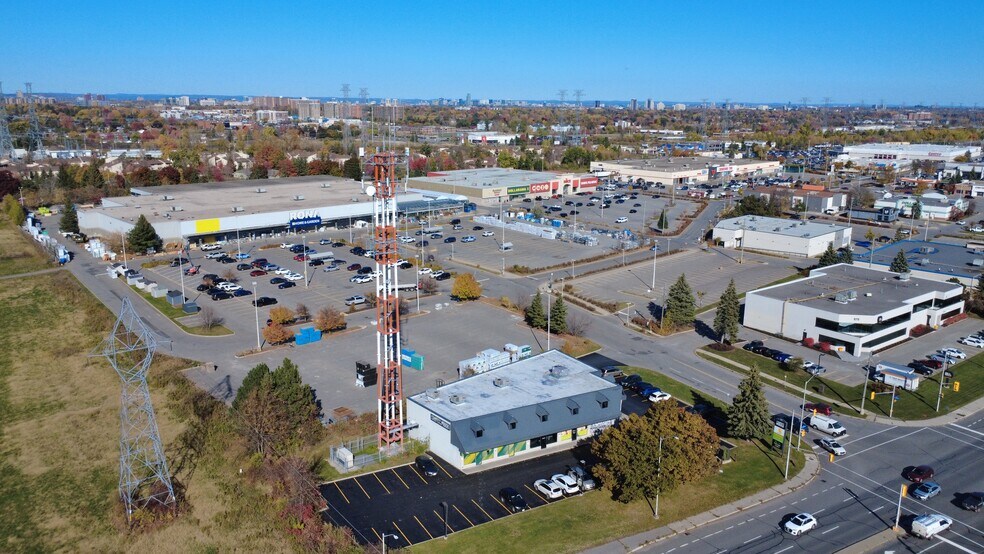 More Photos Of 595 W Hunt Club Rd, Ottawa General Retail For Sale