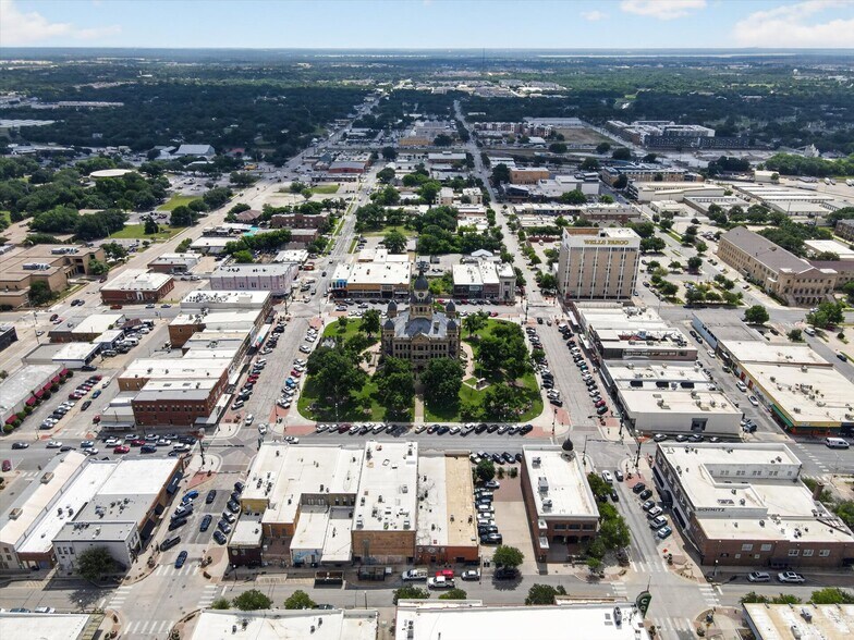 More Photos Of 107 W Hickory St, Denton General Retail For Sale