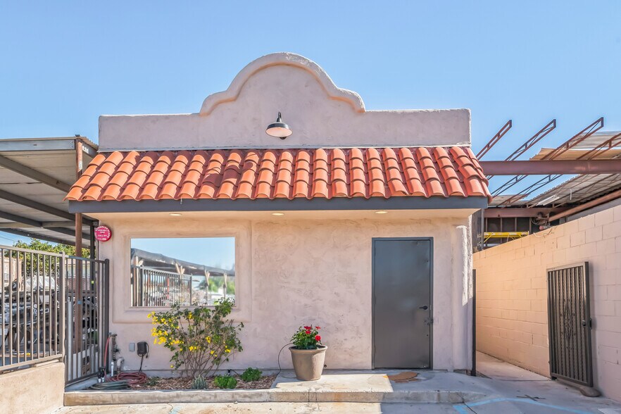 More Photos Of 741 Grand Ave, Spring Valley Contractor Storage Yard For Sale