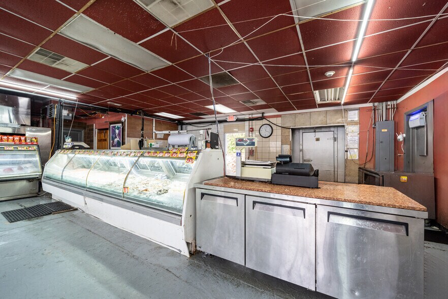 More Photos Of 9 Passaic Ave, Kearny Warehouse For Sale