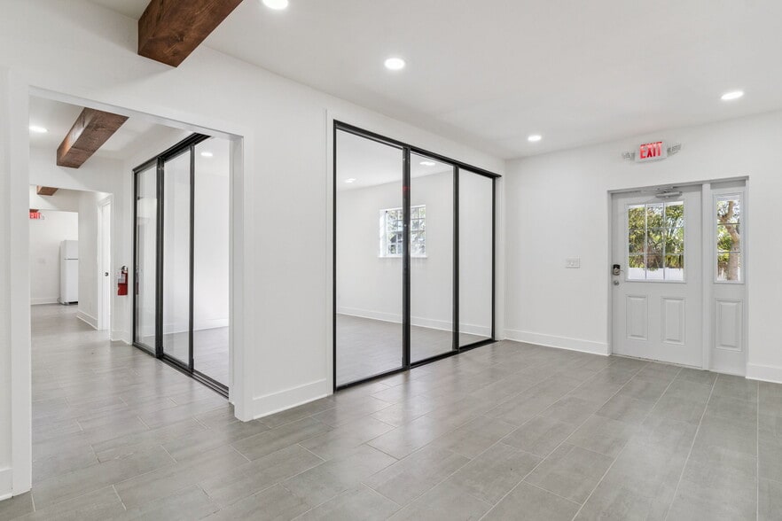 More Photos Of 557 W Plant St, Winter Garden Office For Sale