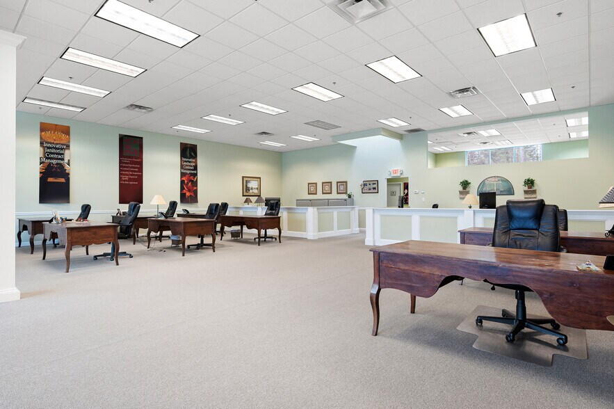 More Photos Of 975 Cobb Place Blvd NW, Kennesaw Flex For Sale