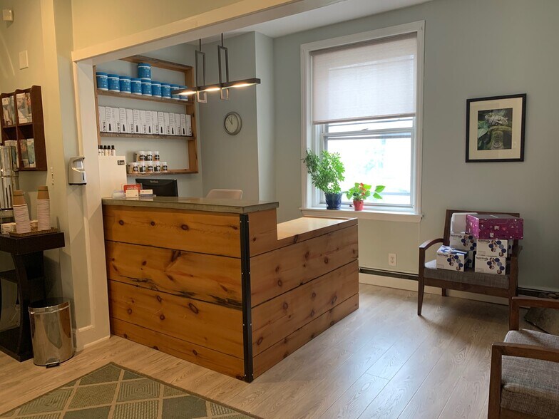 More Photos Of 110 S 20th St, Philadelphia Office For Sale