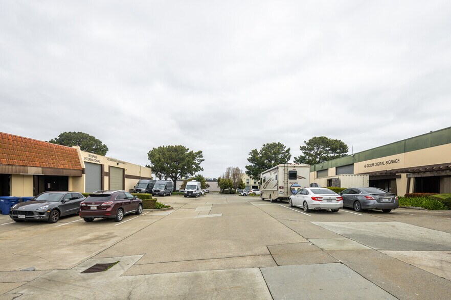 More Photos Of 390 Swift Ave, South San Francisco Warehouse For Lease