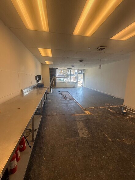 More Photos Of 211 W Clinton Ave, Oaklyn Storefront Retail Residential For Sale