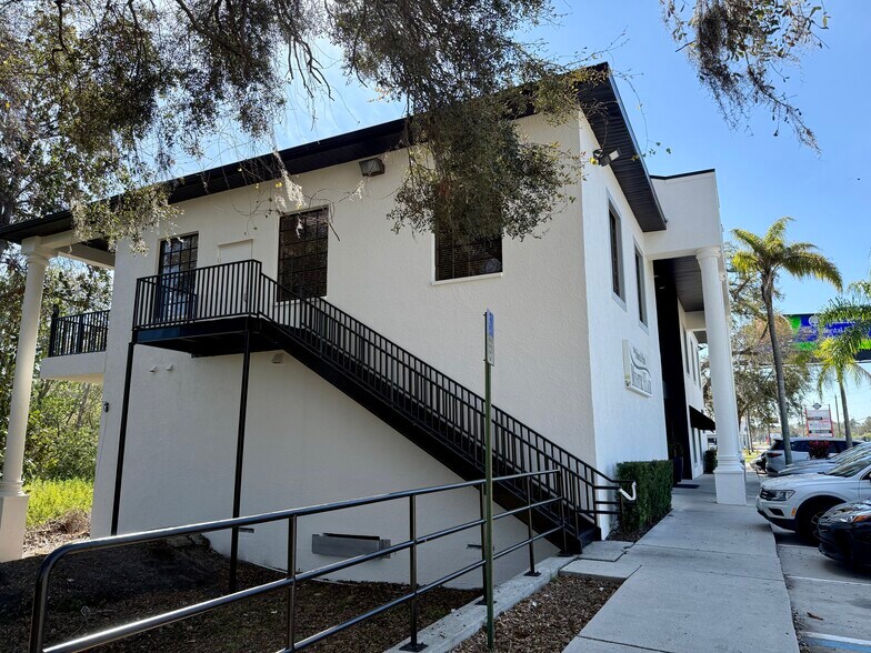 More Photos Of 13801 N Dale Mabry Hwy, Tampa Storefront Retail Office For Sale