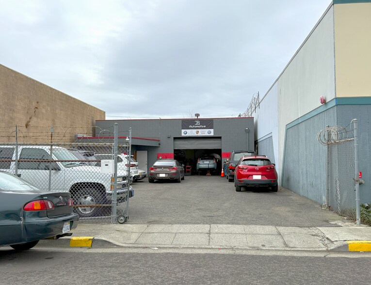 More Photos Of 476 Santa Ana Ave, San Jose Service For Sale