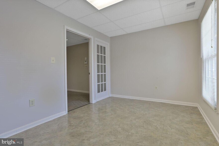 More Photos Of 5018 Dorsey Hall Dr, Ellicott City Office For Sale