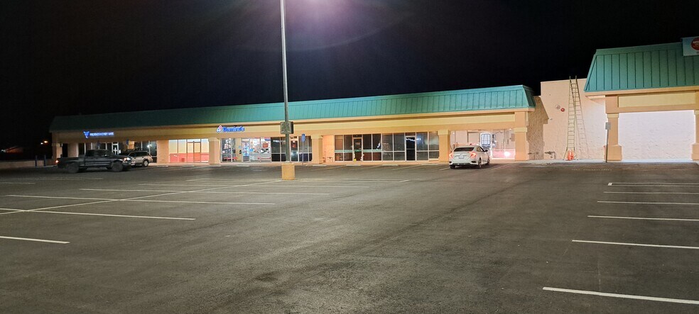 More Photos Of 631-737 W Hobsonway Blvd, Blythe Unknown For Lease