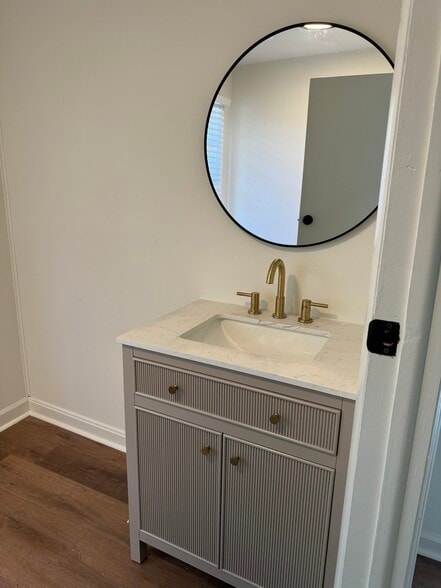 More Photos Of 715 NE Main St, Simpsonville Freestanding For Lease