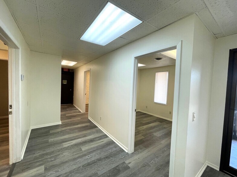 More Photos Of 6947 Promway Ave NW, North Canton Office For Lease
