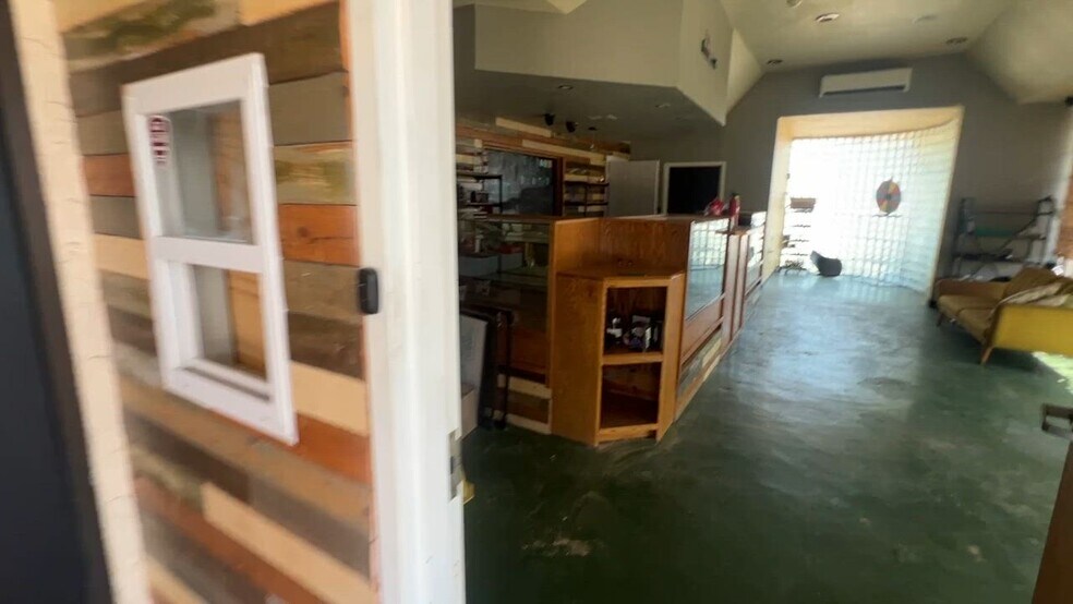 More Photos Of 7378 S Walker Ave, Oklahoma City Office For Lease
