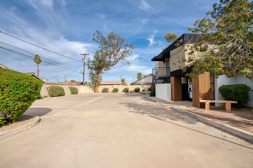 More Photos Of 606 N Stapley Dr, Mesa Medical For Sale