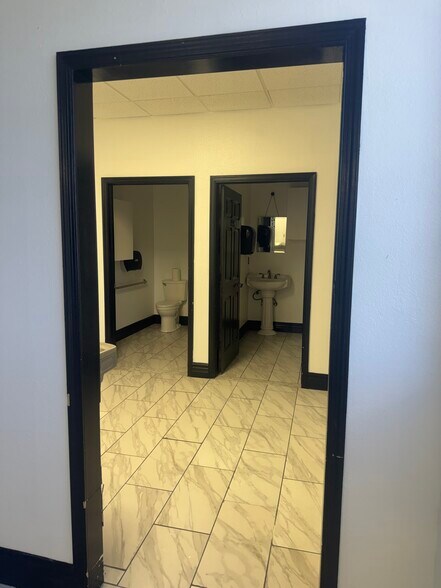 More Photos Of 2460 Missouri Ave, Las Cruces Medical For Lease