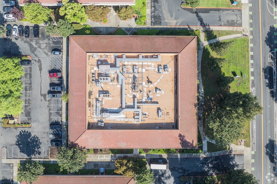 More Photos Of 355 N Wiget Ln, Walnut Creek Office For Sale