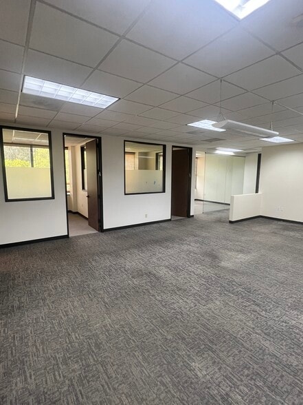 More Photos Of 5900 Canoga Ave, Woodland Hills Office For Lease